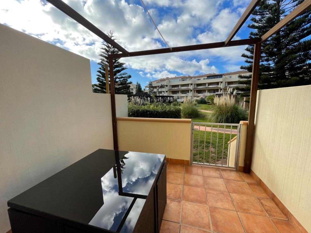 Moderna Y Alegre Vivienda Junto Al Mar . Appartement *